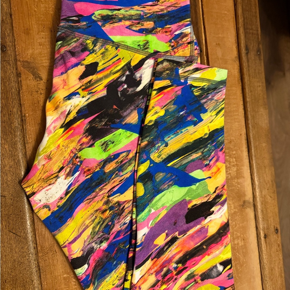 Lululemon Wunder Train High Rise 25” - Picture 8 of 9